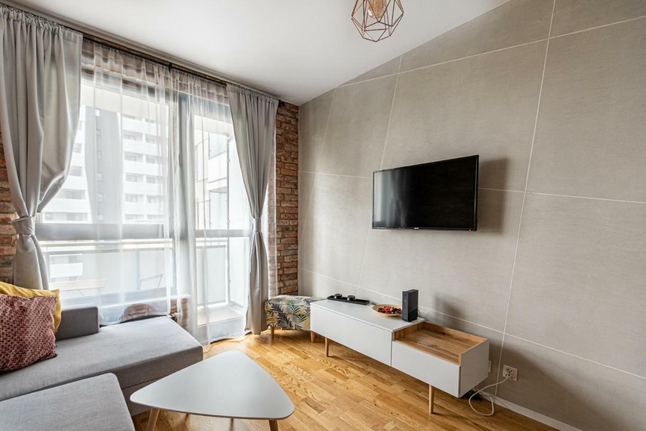 Apartament Odratower ヴロツワフ エクステリア 写真